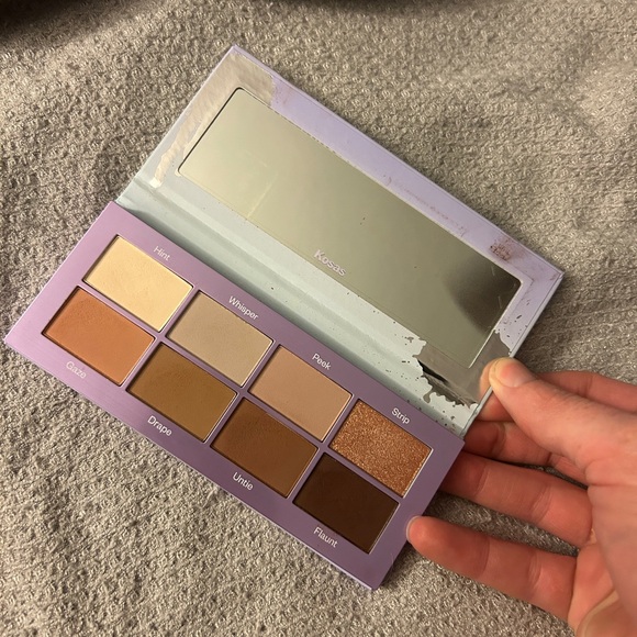 Kosas UNDRESSED Eyeshadow Palette with Matte and Shimmer Finishes - Picture 3 of 7